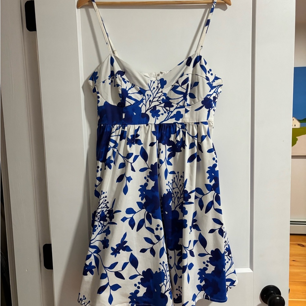 Anthropologie Blue and White Floral Jumpsuit - Picture 4 of 11